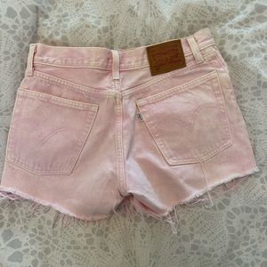 Levi’s acid wash pink denim shorts size 26